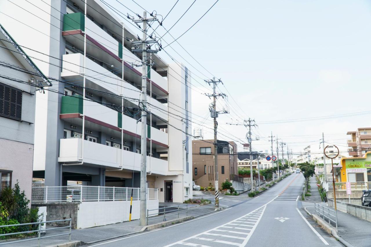 Mr. Kinjo In Matabee Aparthotel Okinawa Eksteriør bilde