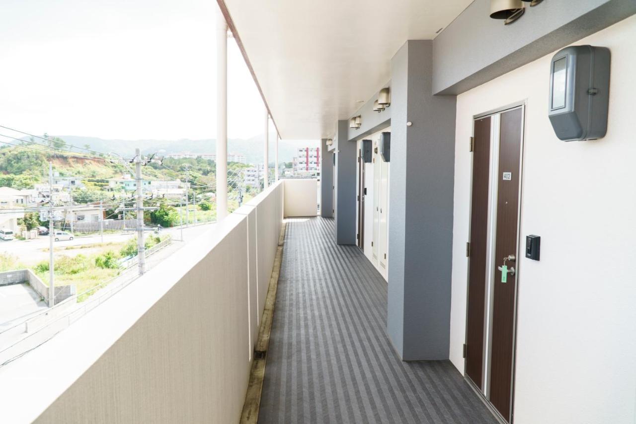 Mr. Kinjo In Matabee Aparthotel Okinawa Eksteriør bilde